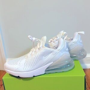 Nike Air Max 270, never worn. White, size: 6Y (youth/teen)